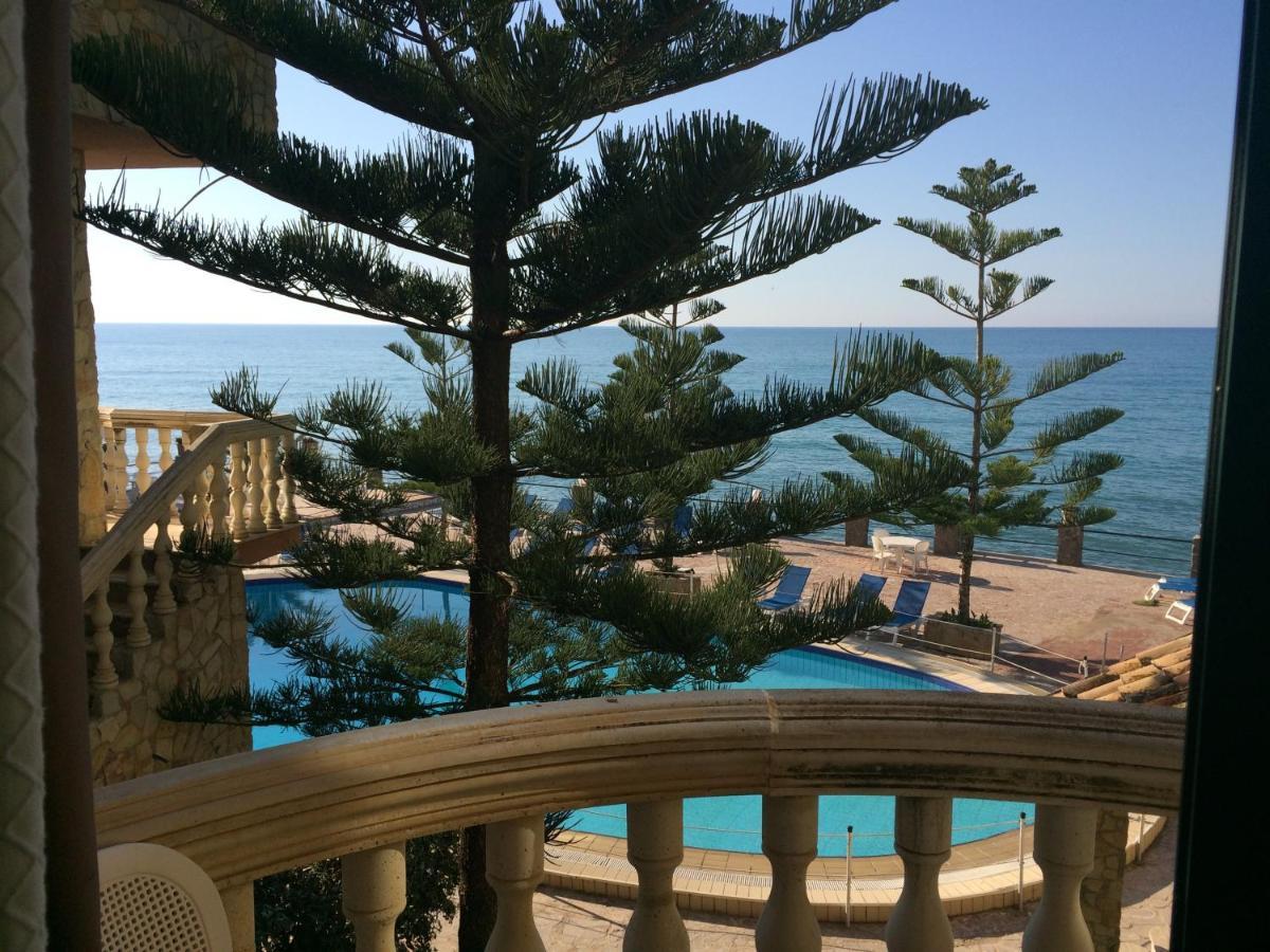 La Playa Blanca Hotel & Ristorante Santo Stefano di Camastra Esterno foto