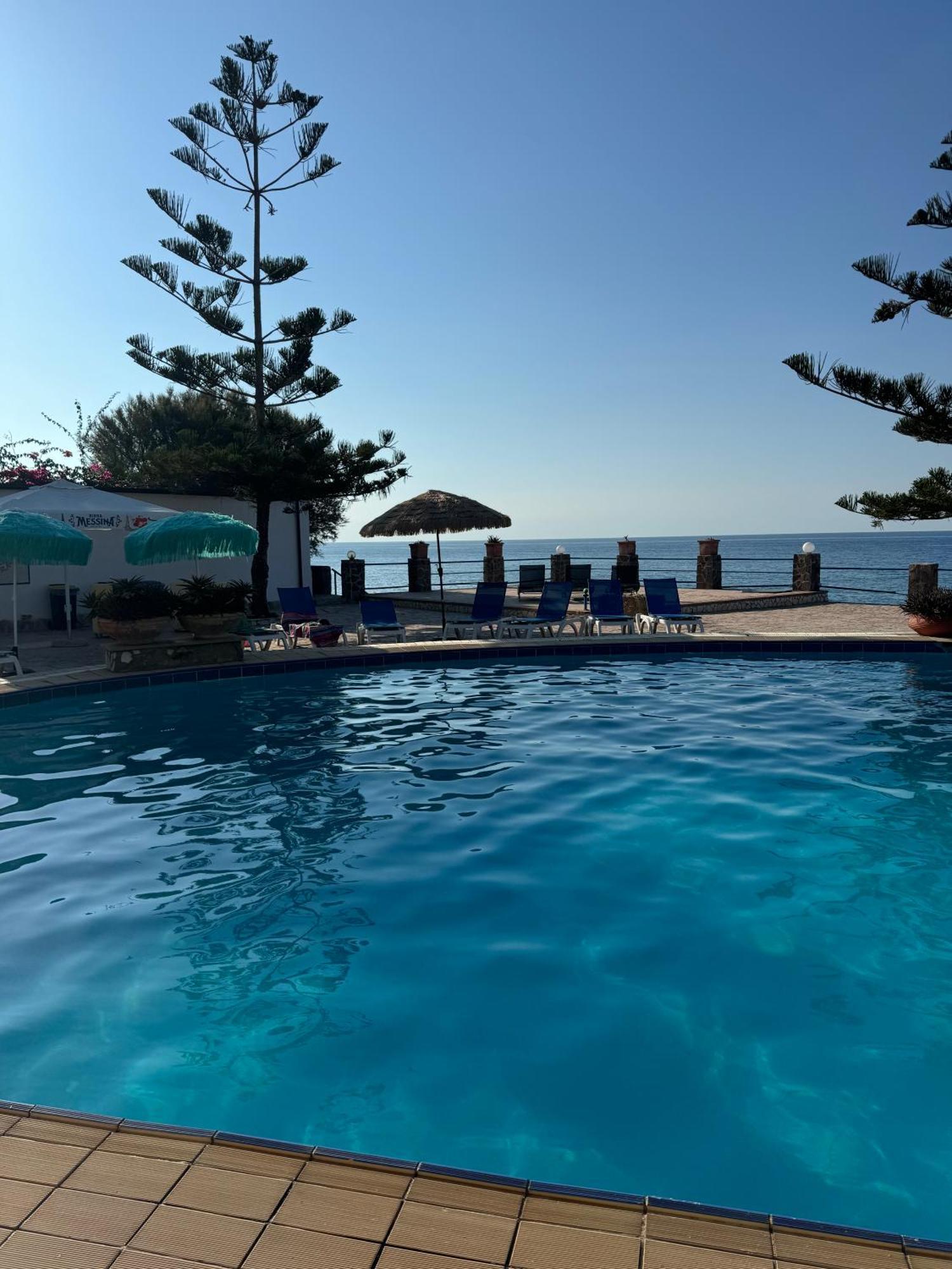 La Playa Blanca Hotel & Ristorante Santo Stefano di Camastra Esterno foto