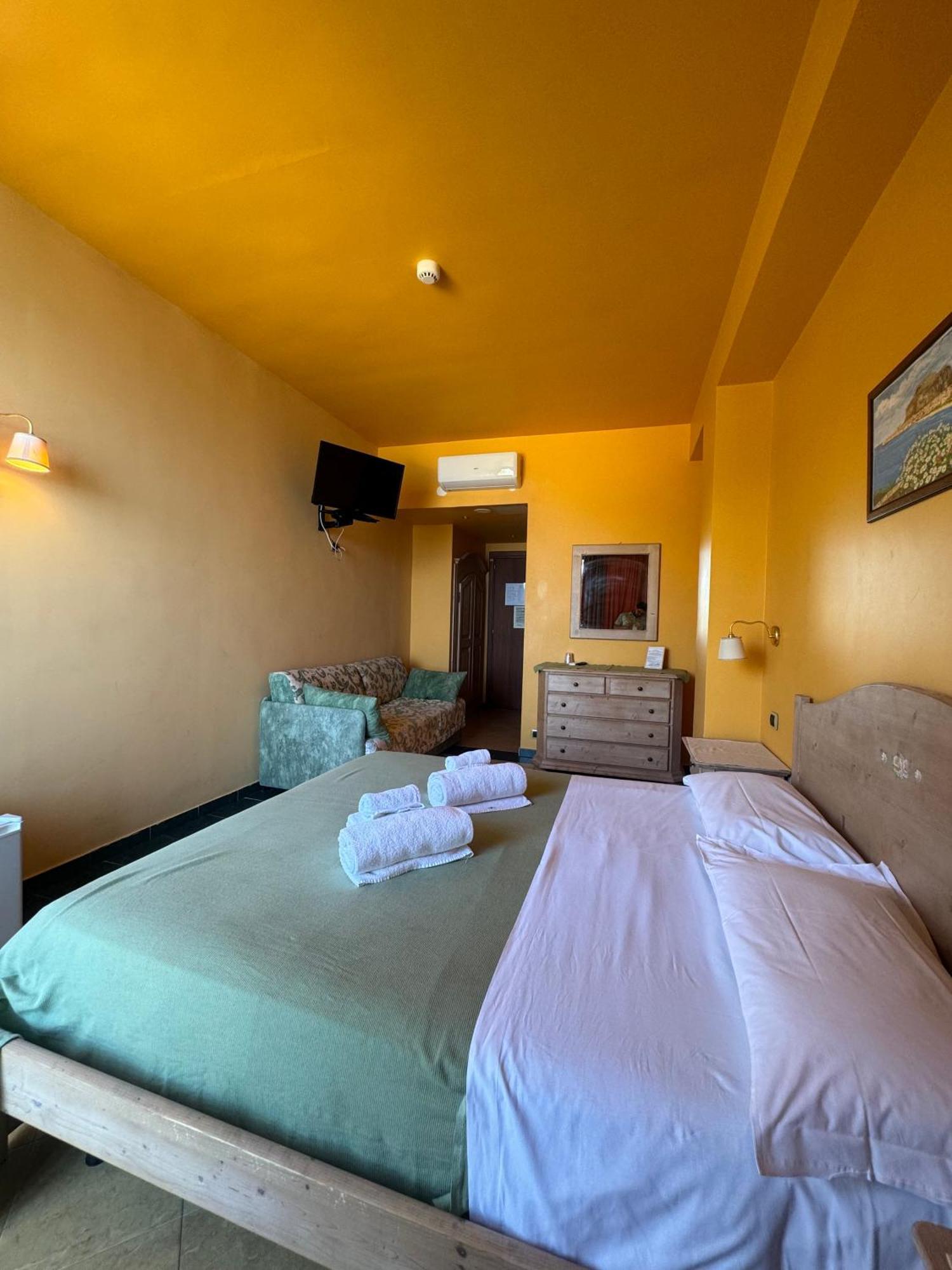 La Playa Blanca Hotel & Ristorante Santo Stefano di Camastra Esterno foto